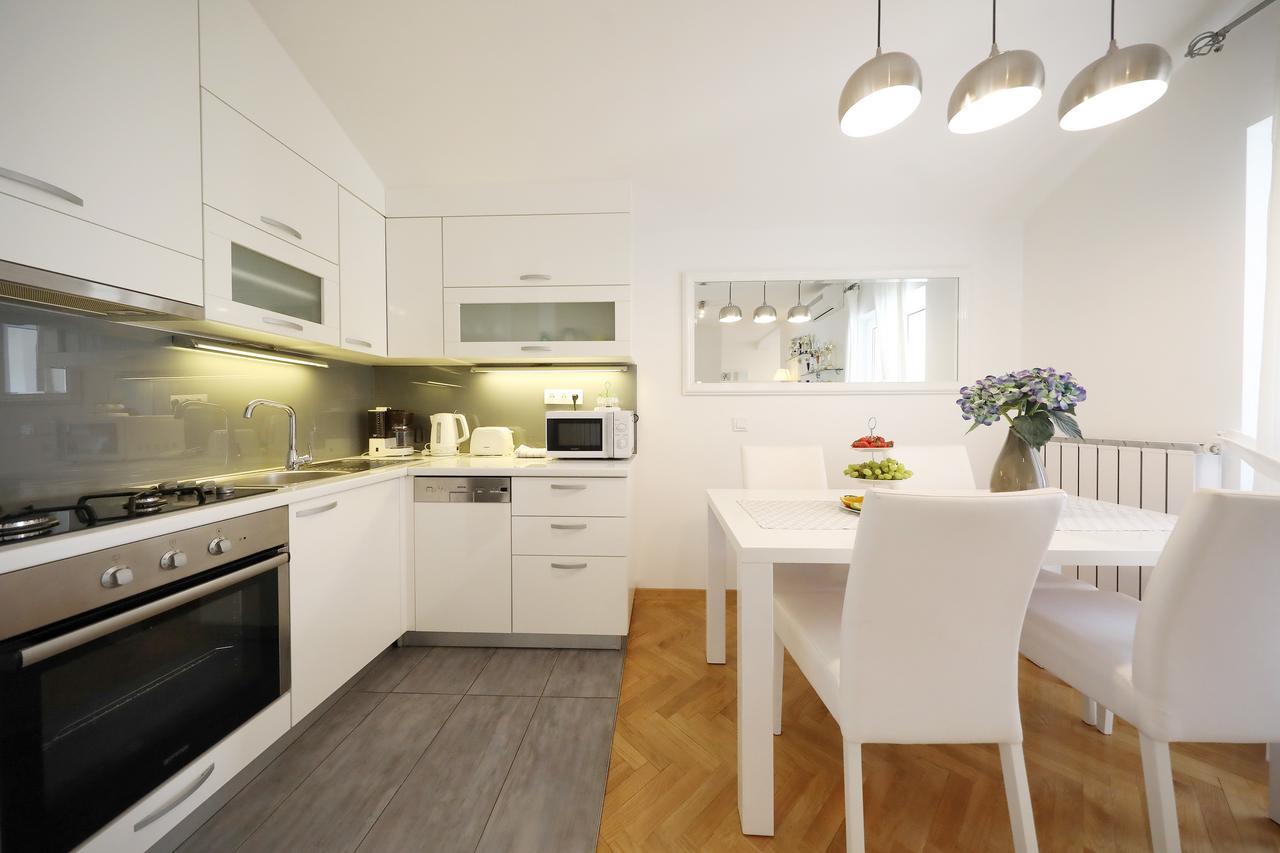 Apartments Mirakul ซาดาร์ ภายนอก รูปภาพ