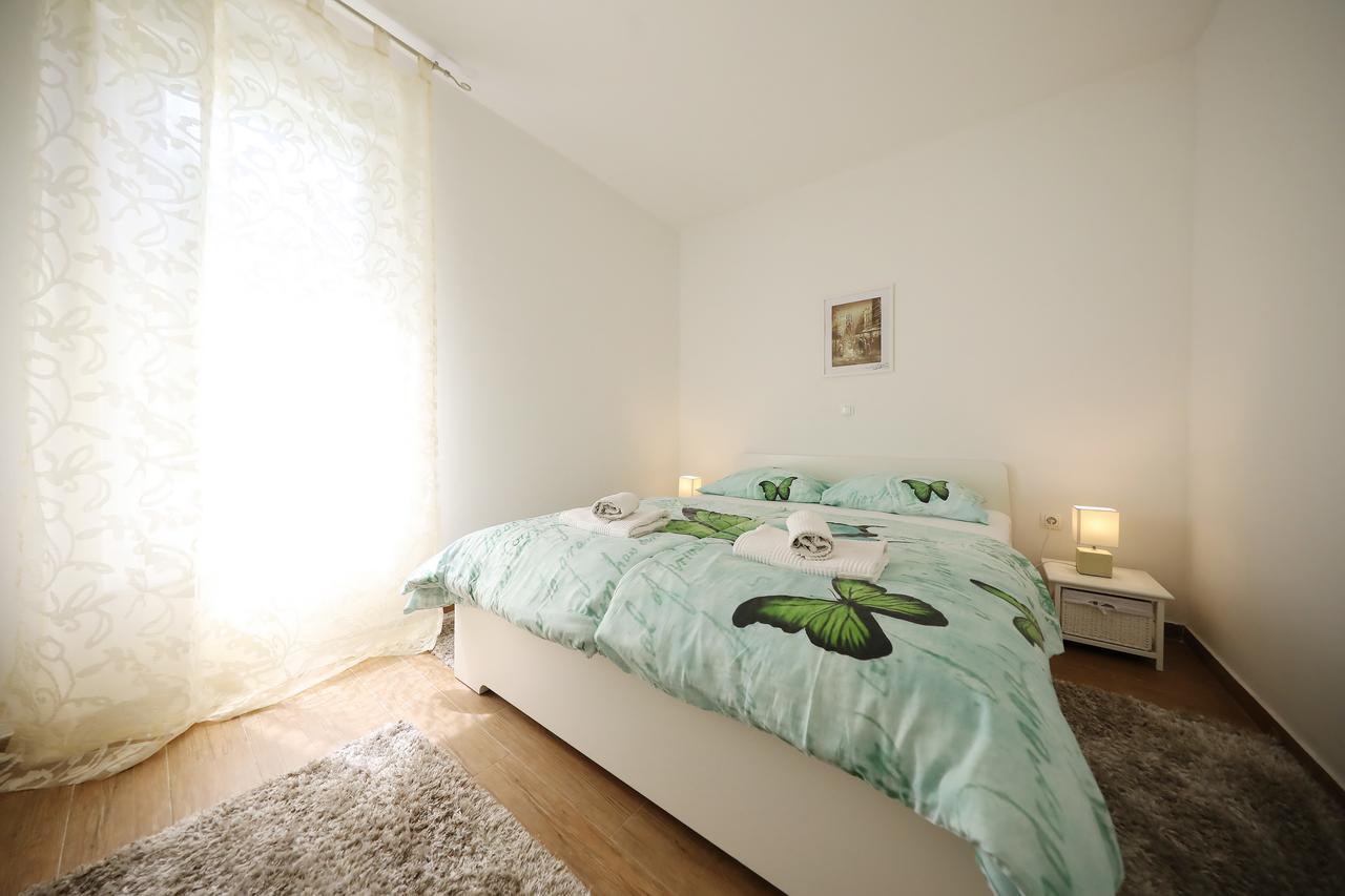 Apartments Mirakul ซาดาร์ ภายนอก รูปภาพ